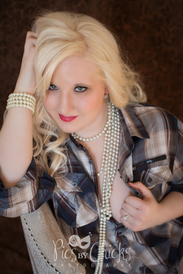 Pittsburgh Boudoir Photographer Pittsburgh Boudoir Photographer, Boudoir Pose, Pics By Chicks Photography, Best Boudoir Photographer in Pittsburgh