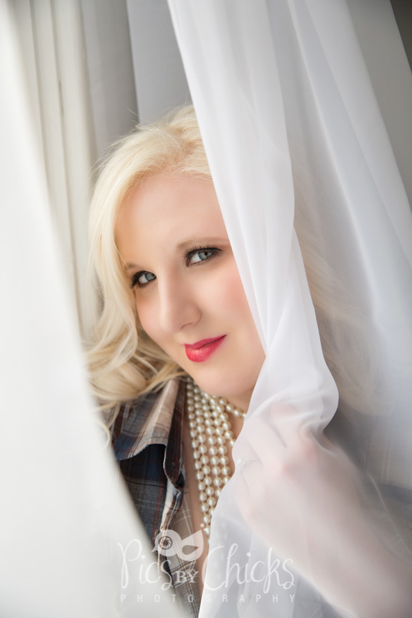 Pittsburgh Boudoir Photographer Pittsburgh Boudoir Photographer, Boudoir Pose, Pics By Chicks Photography, Best Boudoir Photographer in Pittsburgh