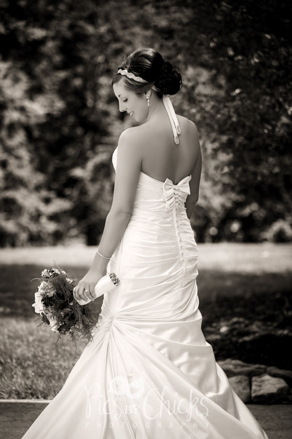 Pittsburgh Wedding Photographer Pittsburgh Wedding Photographer, Pics By Chicks, Cranberry Wedding Photographer, Beaver PA Wedding Photographer, Warrendale Wedding Photographer, Wexford Wedding Photographer, New Kensington Wedding Photographer, decent priced wedding photographer in pittsburgh