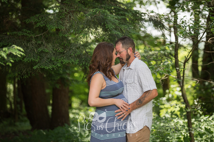 Pittsburgh maternity photographer, maternity photos in pittsburgh, cranberry maternity photographer, baby belly photos, maternity boudoir photographer in pittsburgh, warrendale maternity photographer, beaver PA maternity photographer, wexford maternity photographer, wexford maternity boudoir photographer