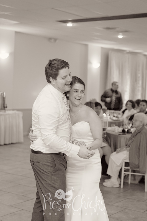 Pittsburgh Wedding Photographer Pittsburgh Wedding Photographer, Pics By Chicks, Cranberry Wedding Photographer, Beaver PA Wedding Photographer, Warrendale Wedding Photographer, Wexford Wedding Photographer, New Kensington Wedding Photographer, decent priced wedding photographer in pittsburgh, Brush Creek Wedding Photographer, Brush Creek Park Wedding Photographer, Brush Creek Wedding Photos, Brush Creek Park Wedding Photos