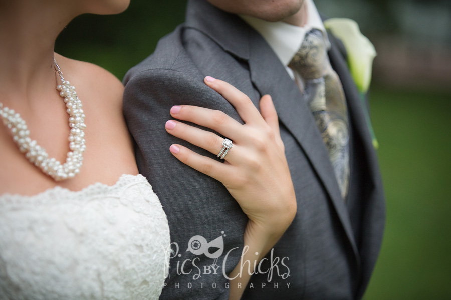 Pittsburgh Wedding Photographer Pittsburgh Wedding Photographer, Pics By Chicks, Cranberry Wedding Photographer, Beaver PA Wedding Photographer, Warrendale Wedding Photographer, Wexford Wedding Photographer, New Kensington Wedding Photographer, decent priced wedding photographer in pittsburgh, Edgeworth Club wedding photo, edge worth club wedding photographer