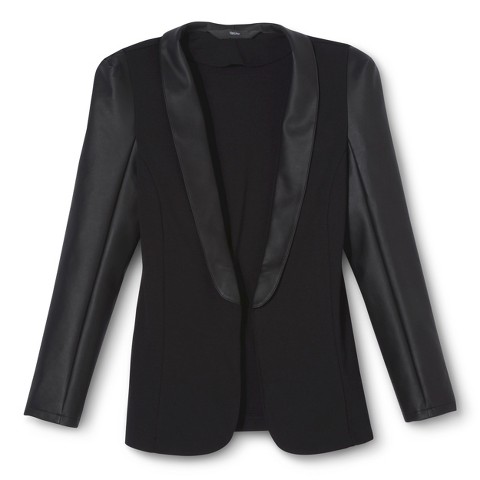 What to Wear  - Boudoir Theme Session - Sexy Corporate - Pics By Chicks Photography - Pittsburgh Boudoir Photographer