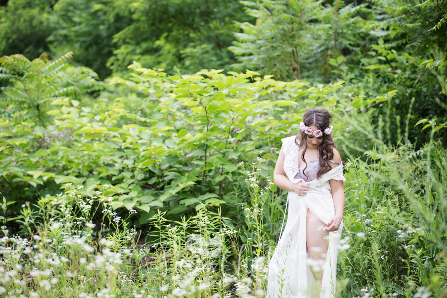 styled boudoir photo shoot - pittsburgh boudoir - Pics By Chicks Photography