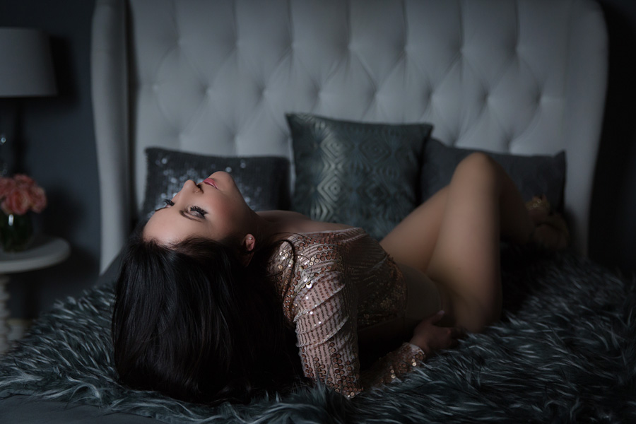 sequin bodysuit boudoir photo shoot outfit and pose with boudoir photographer pittsburgh