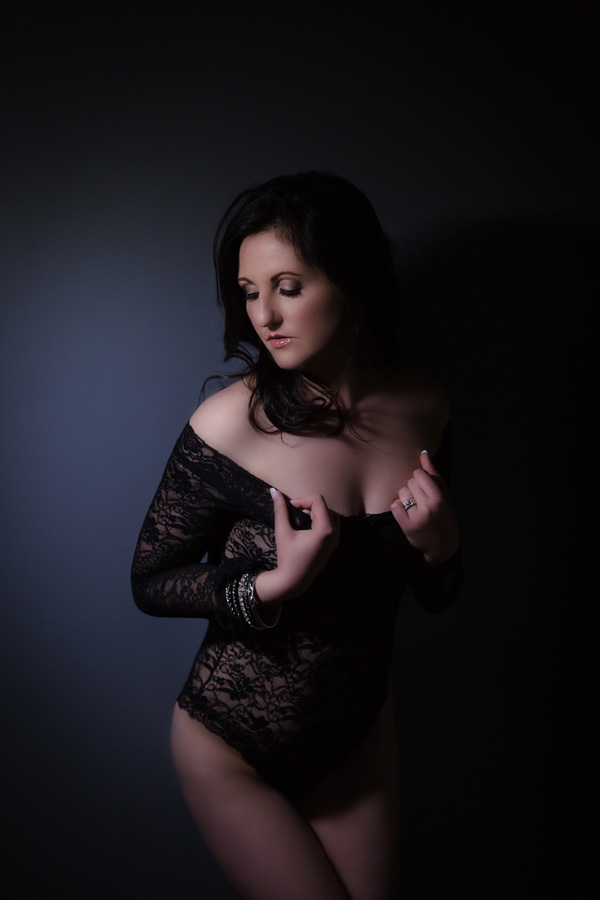 boudoir photo shoot in pittsburgh 