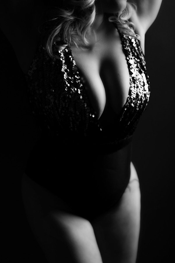 boudoir photography pittsburgh black and white boudoir photo in sequin bodysuit
