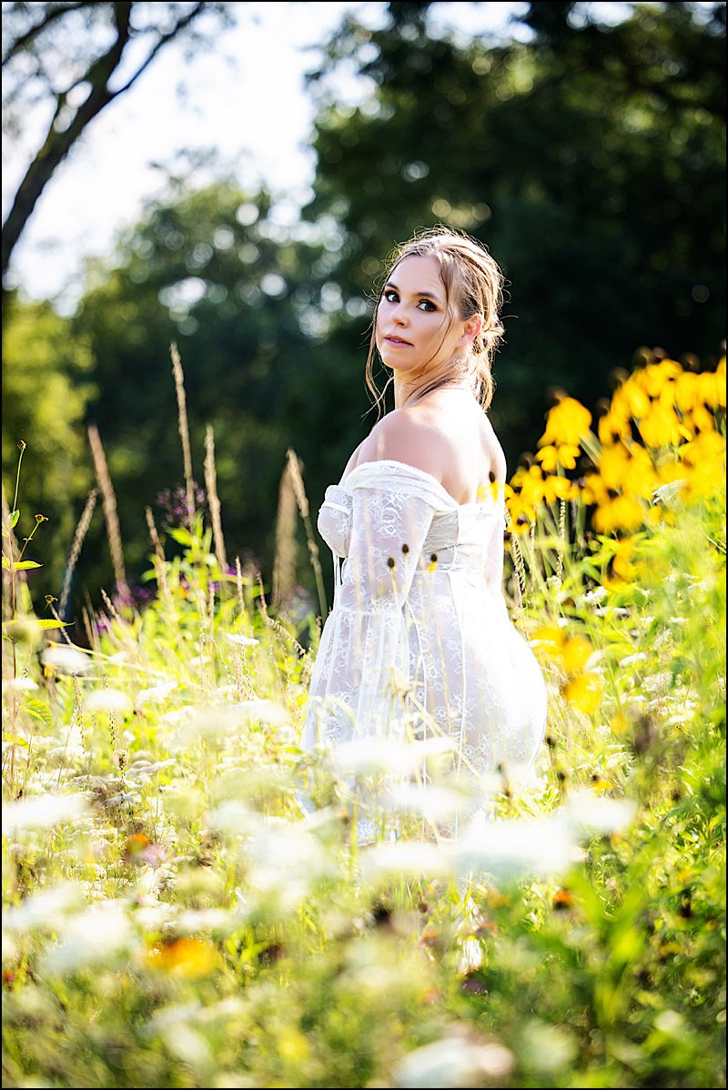 boudoir photos Pittsburgh wildflower summer photo shoot outside, creative boudoir photo shoots with Maura Chick Studios
