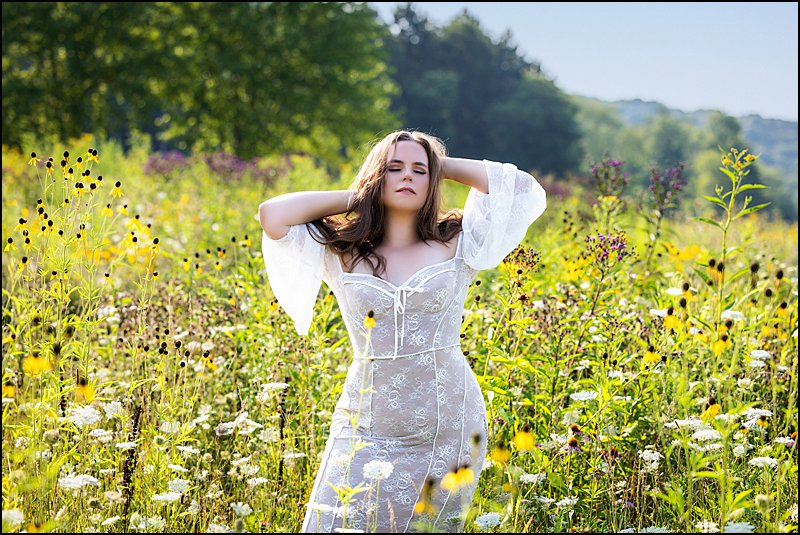 boudoir photos Pittsburgh wildflower summer photo shoot outside, creative boudoir photo shoots with Maura Chick Studios