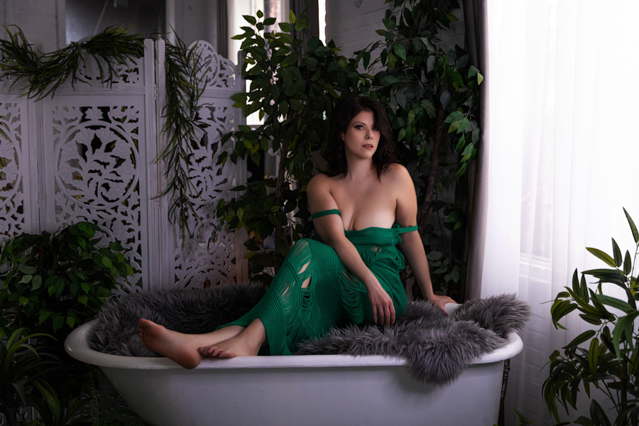 pittsburgh boudoir photo shoot, pittsburgh boudoir studio with clawfoot tub with woman in green lingerie dress pittsburgh boudoir photo shoot, pittsburgh boudoir studio with clawfoot tub with woman in green lingerie dress
